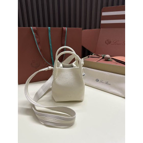 Loro Piana Women's Bale M/i Bucket Bag / New Cream