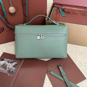Loro Piana Women's Extra Pocket Bag / Light Green