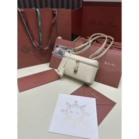 Loro Piana Women's Extra Small Bag / Off-White