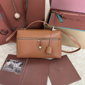 Loro Piana Women's Extra Bag / Warm Brown