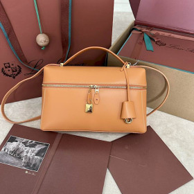 Loro Piana Women's Extra Pocket Bag / Tan