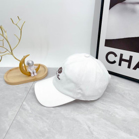 Loro Piana Baseball Cap with Elasticated back Cashmere Storm System in white and brown