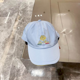 Loro Piana Baseball Cap with Elasticated back Microfibre Storm System in light blue and yellow