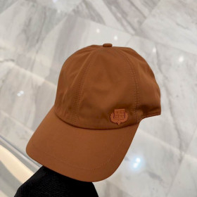 Loro Piana Baseball Cap with Elasticated back Storm System in caramel brown deals