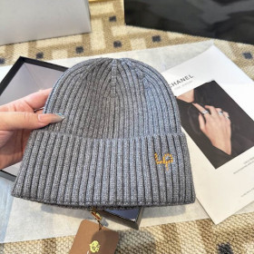 Loro Piana Men's / Women's Logo-Embroidered Ribbed Cashmere Beanie in gray