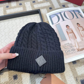 Loro Piana Men's / Women's Cable Knit Cashmere Beanie in black