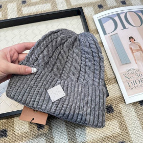 Loro Piana Men's / Women's Cable Knit Cashmere Beanie in gray