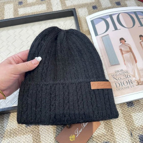Loro Piana Men's / Women's Cable Knit Cashmere Beanie with Brown Logo Detail in black