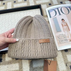 Loro Piana Men's / Women's Cable Knit Cashmere Beanie with Brown Logo Detail in taupe