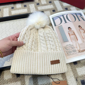 Loro Piana Men's / Women's Cable Knit Cashmere Beanie with Pom-Pom in beige