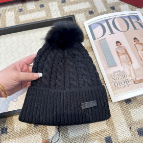 Loro Piana Men's / Women's Cable Knit Cashmere Beanie with Pom-Pom in black