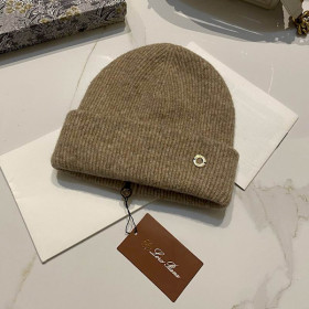 Loro Piana Men's / Women's Fine Rib Knit Blend Beanie in brown