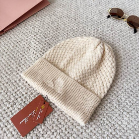 Loro Piana Men's / Women's Jungfrau Baby Cashmere Beanie in beige