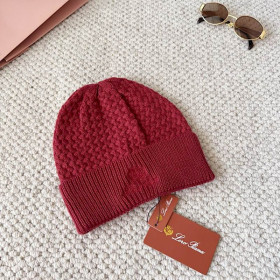 Loro Piana Men's / Women's Jungfrau Baby Cashmere Beanie in burgundy