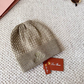 Loro Piana Men's / Women's Jungfrau Baby Cashmere Beanie in dark beige