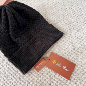 Loro Piana Men's / Women's Jungfrau Baby Cashmere Beanie in dark brown
