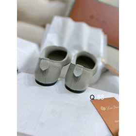 Loro Piana Women's Floaty Flat Shoes / Gray